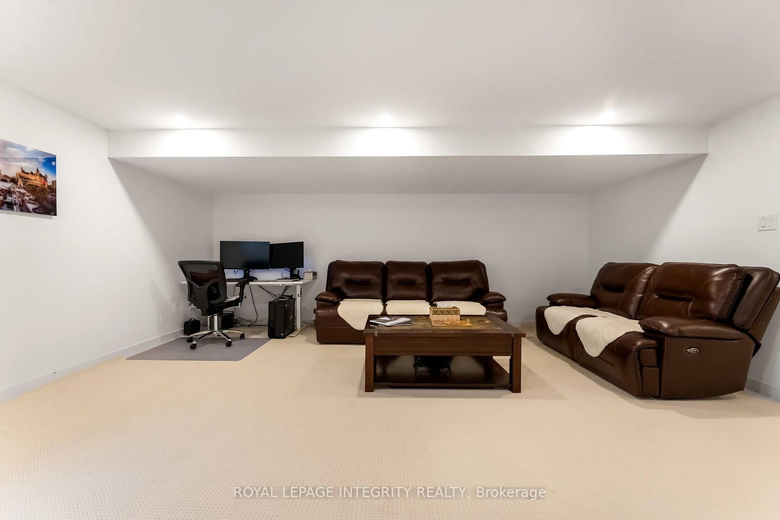 221 Finsbury Avenue - Photo 41