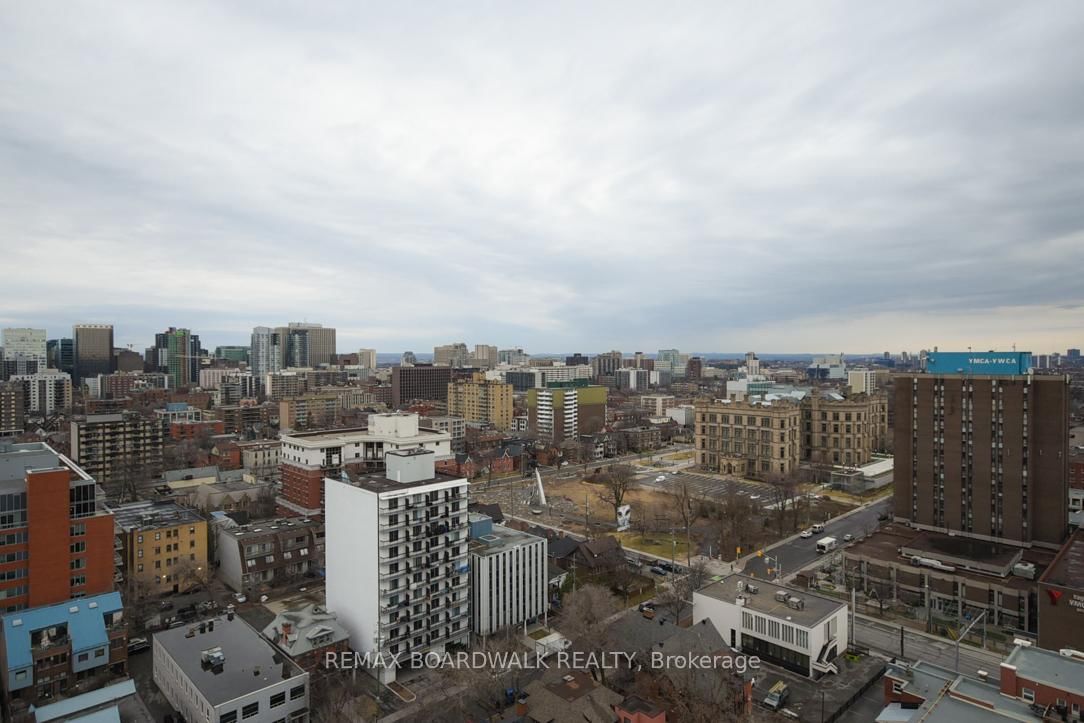 203 Catherine Street, Unit 1709 - Photo 18