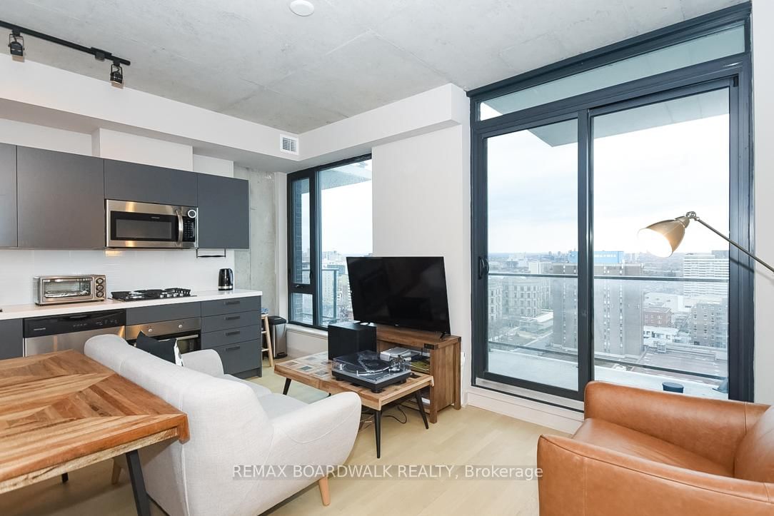 203 Catherine Street • #1709 • Ottawa, ON photo 6
