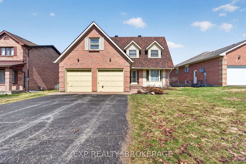 116 MARGARET Pl, Brockville, K6V 6Y3 | Image 2