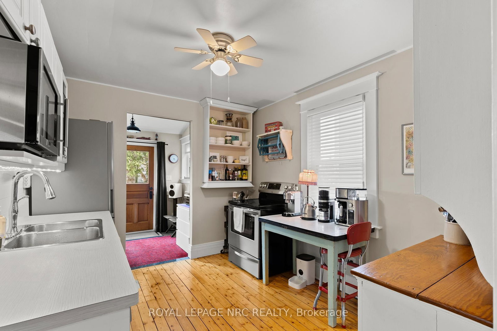 Detached House for sale at 51 Chaplin Avenue, St. Catharines, Ontario, L2R 2E4 - Downtown - MLS: X12981638