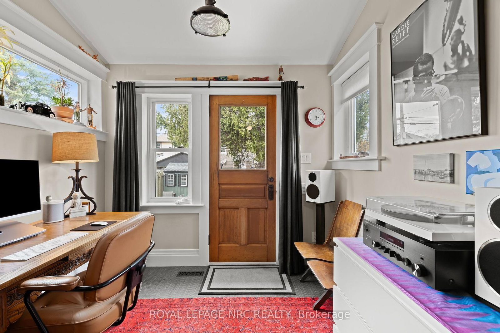 Detached House for sale at 51 Chaplin Avenue, St. Catharines, Ontario, L2R 2E4 - Downtown - MLS: X12981638