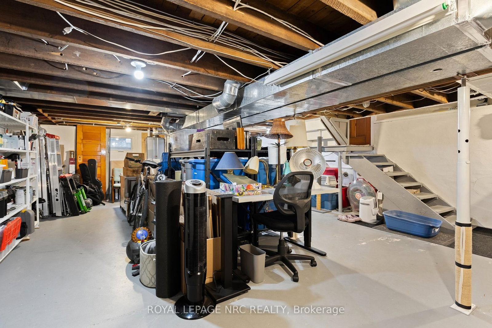 Detached House for sale at 51 Chaplin Avenue, St. Catharines, Ontario, L2R 2E4 - Downtown - MLS: X12981638