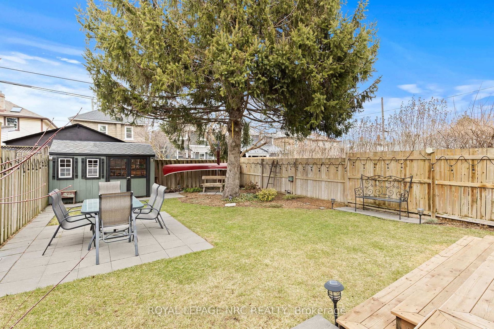 Detached House for sale at 51 Chaplin Avenue, St. Catharines, Ontario, L2R 2E4 - Downtown - MLS: X12981638