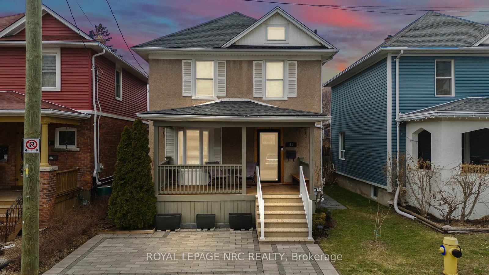Detached House for sale at 51 Chaplin Avenue, St. Catharines, Ontario, L2R 2E4 - Downtown - MLS: X12981638