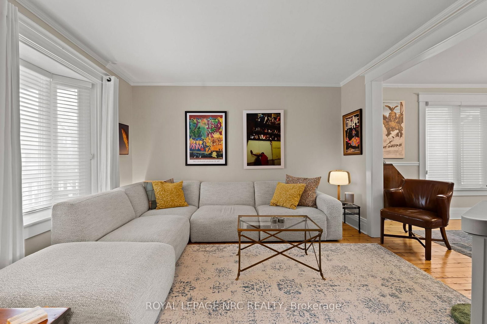 Detached House for sale at 51 Chaplin Avenue, St. Catharines, Ontario, L2R 2E4 - Downtown - MLS: X12981638