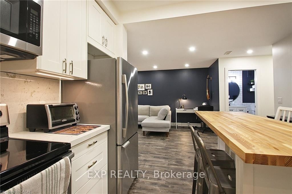 23 Scarletwood Street - Photo 5