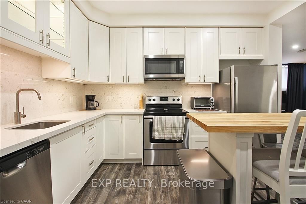 23 Scarletwood Street - Photo 6