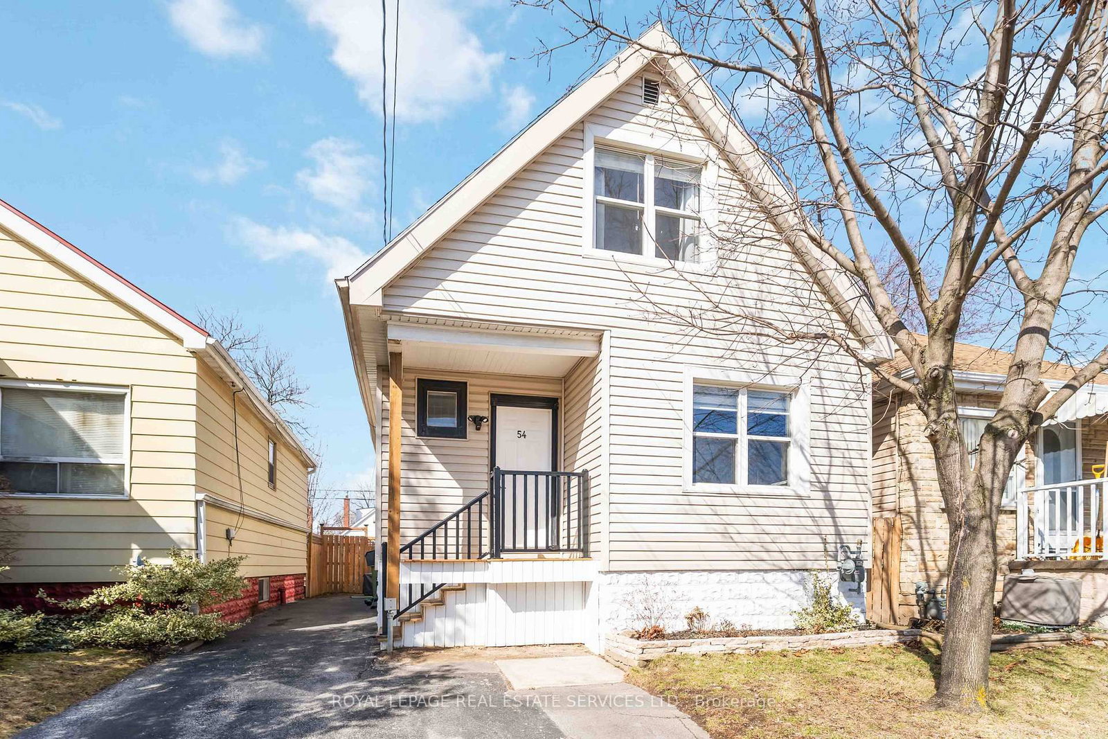 Detached House for sale at 54 Weir Street, Hamilton, Ontario, L8K 3A4 - Bartonville - MLS: X12981768