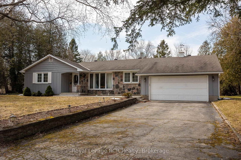 406 Balmy Beach Rd, Georgian Bluffs, N4K 5N4 | Image 3