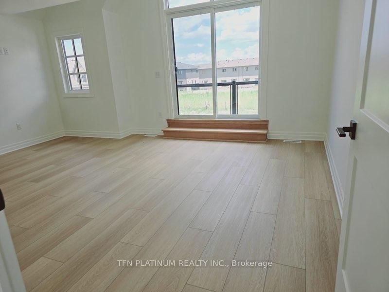 Upper - 7329 Parkside Rd, Niagara Falls, L2H 0K7 | Image 3