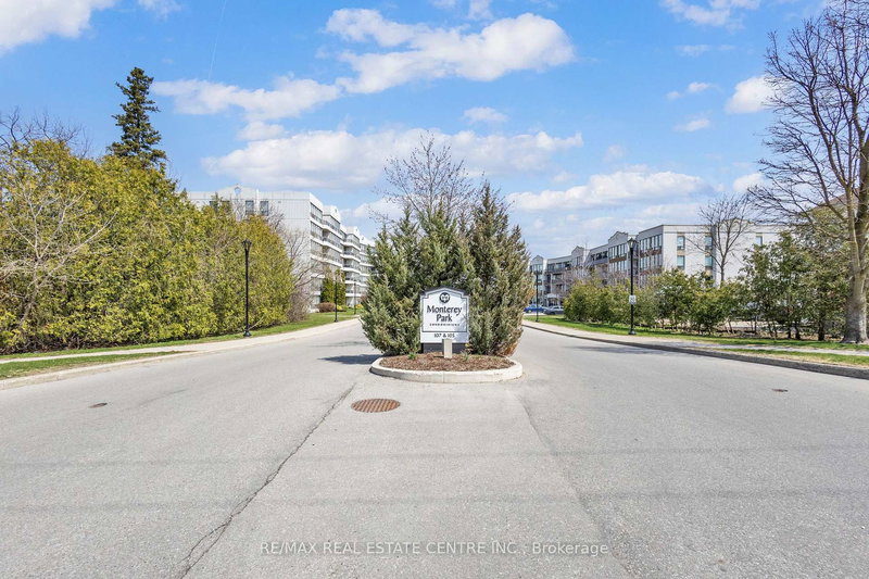 202 - 105 BAGOT St, Guelph, N1H 8H4 | Image 2