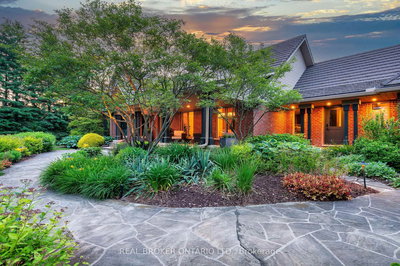 18 Fox Run Dr | Puslinch | Image