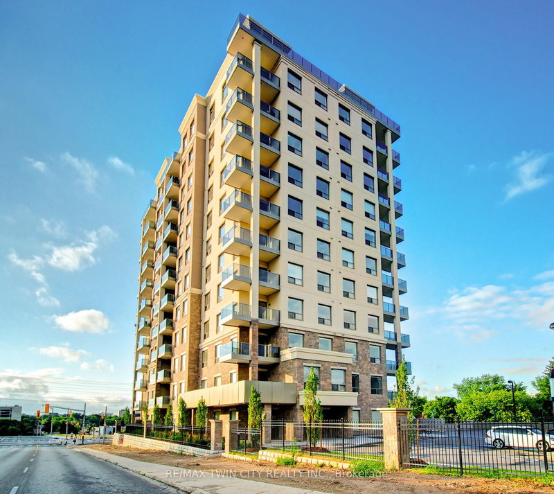 704 - 223 Erb St W, Waterloo, N2L 0B3 | Image 2