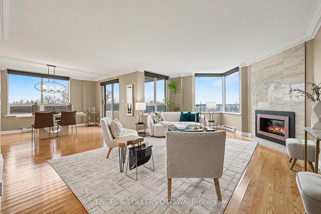 805 - 3105 Carling Avenue