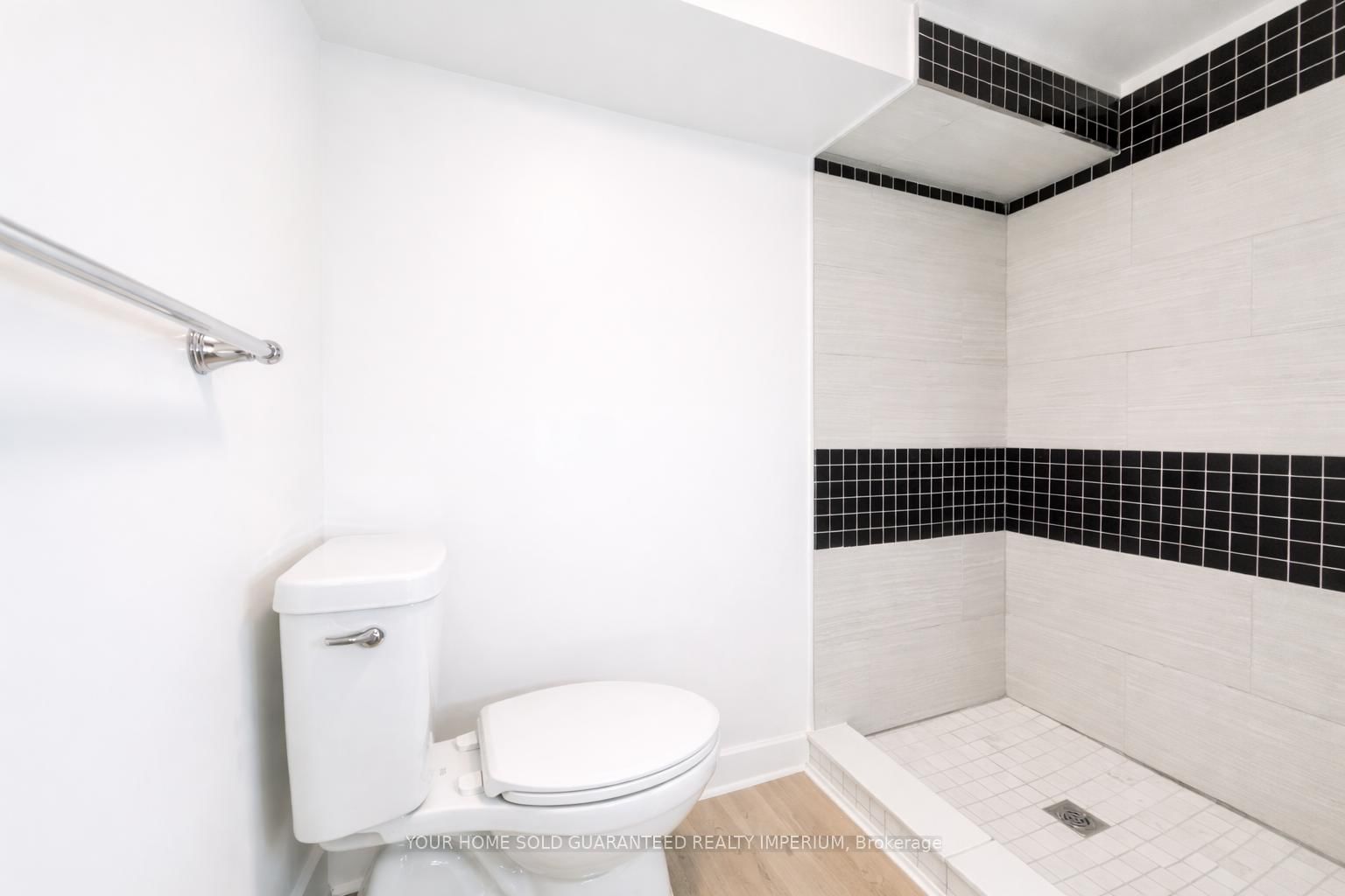 428 Thorold Road, Unit 3 - Photo 10