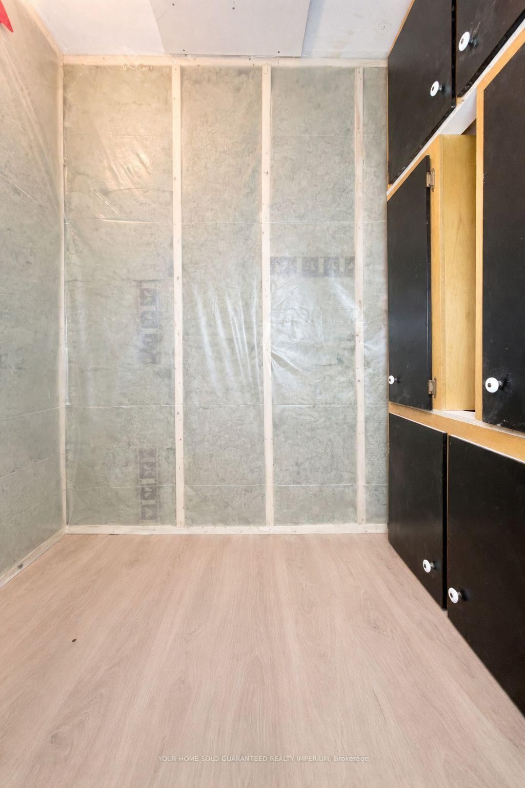 428 Thorold Road, Unit 3 - Photo 9