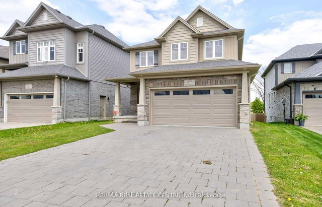 Lower - 1573 Horseshoe Crescent