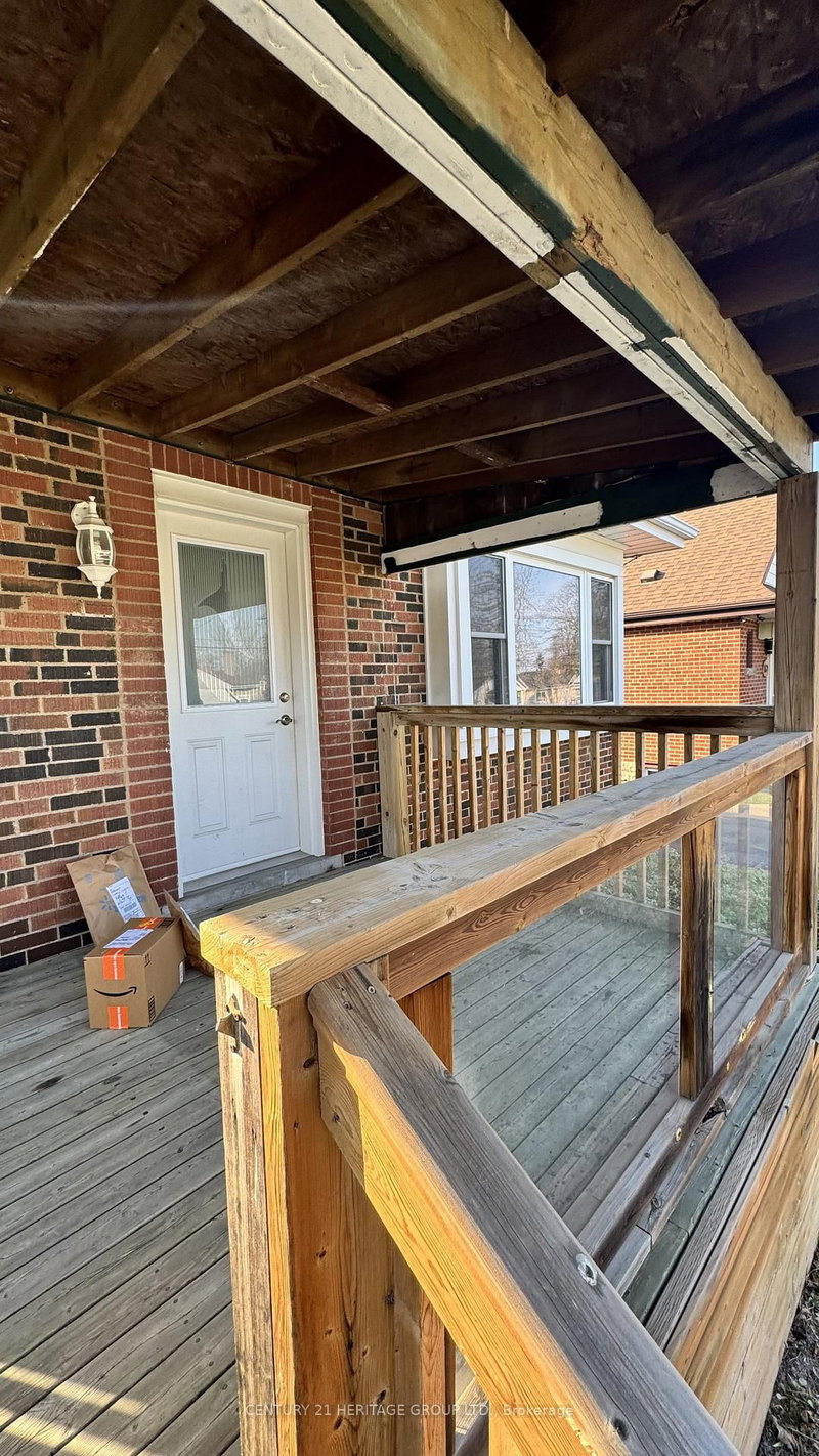 Main - 166 Erindale Ave, Hamilton, L8K 4R4 | Image 2