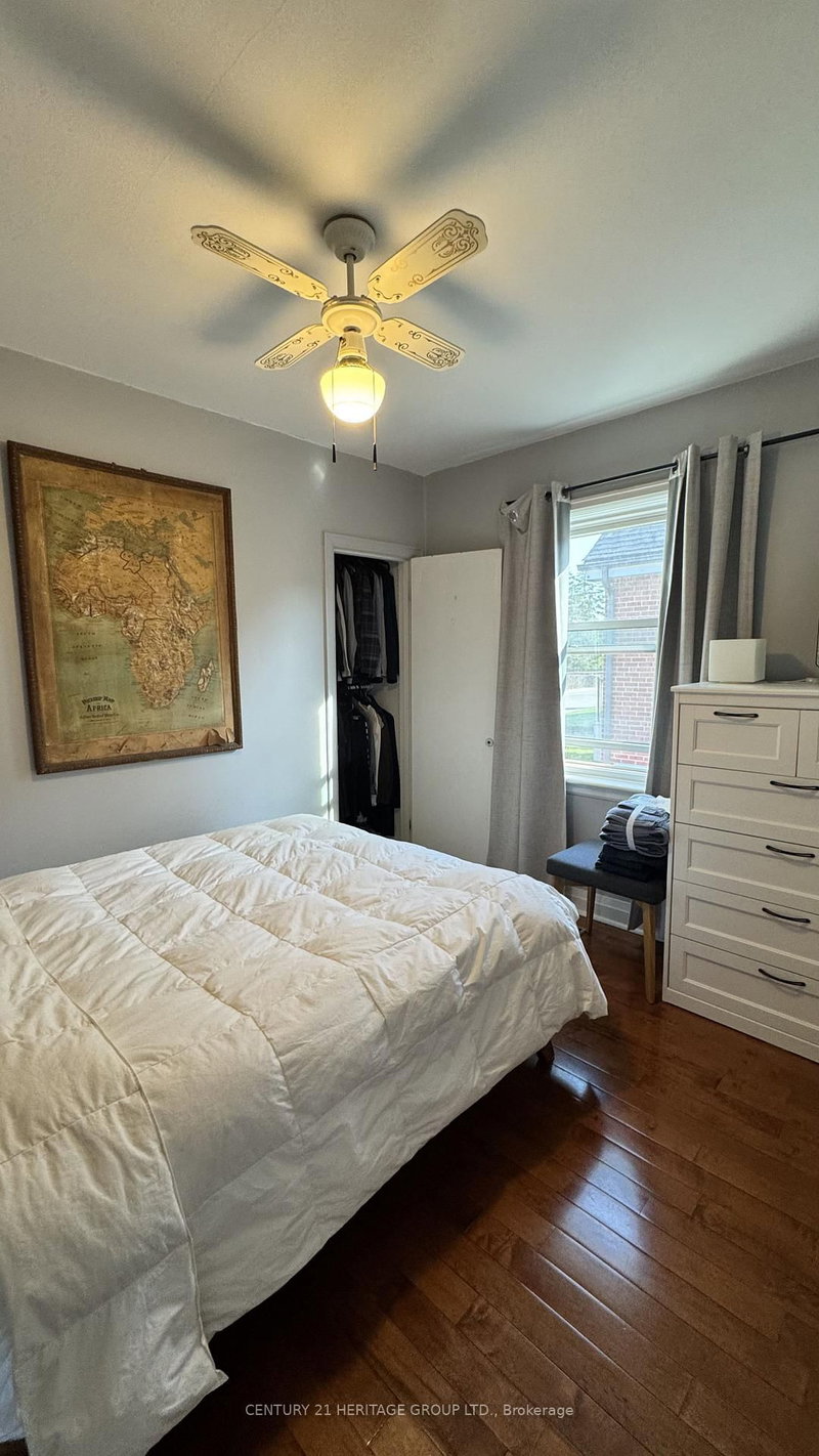 Main - 166 Erindale Ave, Hamilton, L8K 4R4 | Image 3