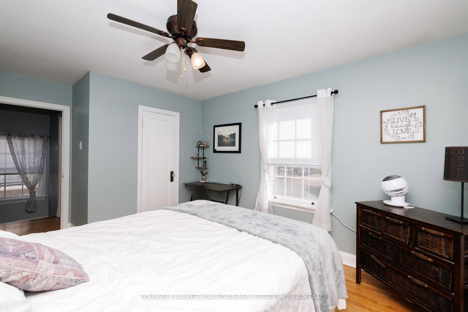 Detached House for sale at 6 BRUCE Street, St. Catharines, Ontario, L2R 5S6 - Downtown - MLS: X12982002