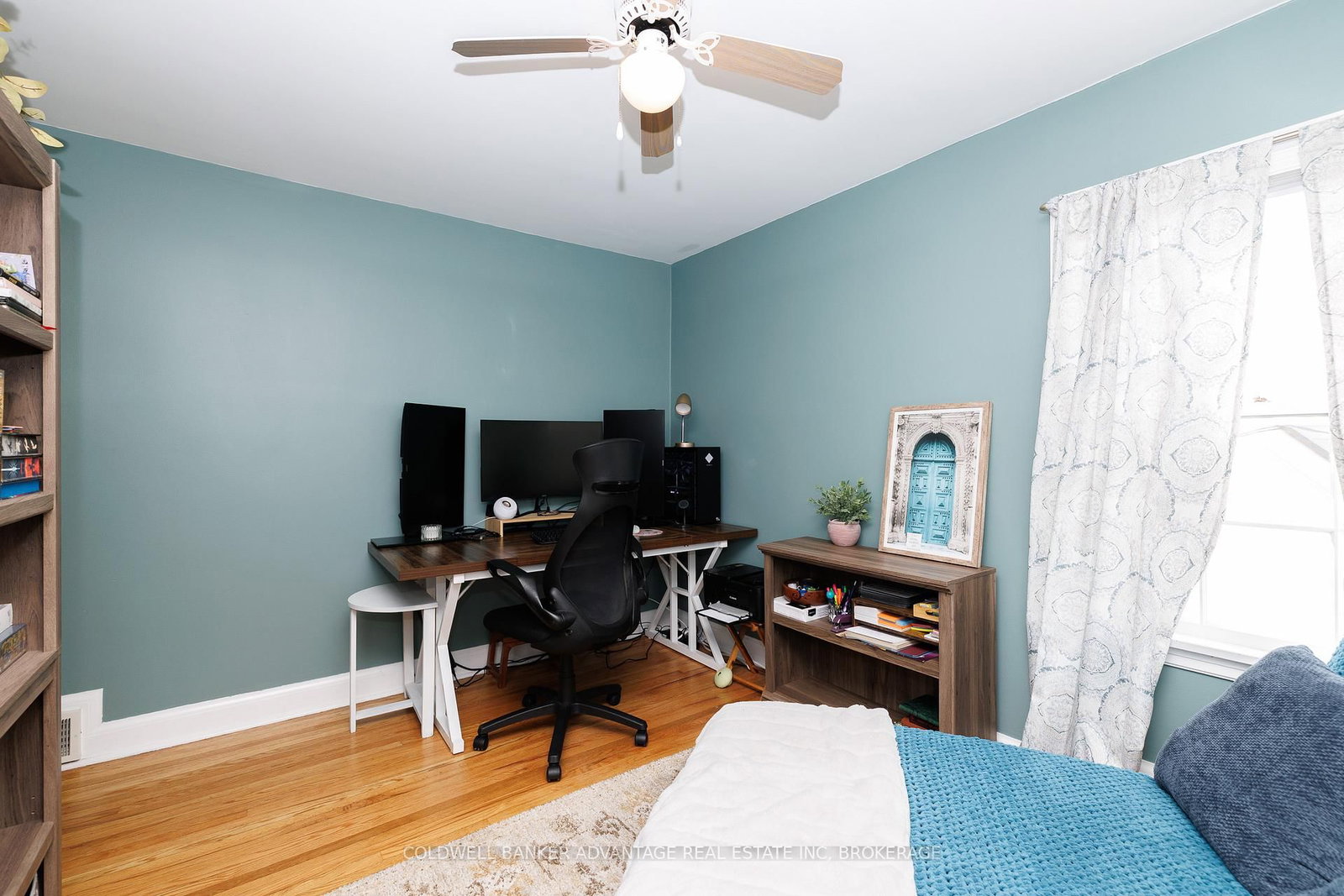 Detached House for sale at 6 BRUCE Street, St. Catharines, Ontario, L2R 5S6 - Downtown - MLS: X12982002