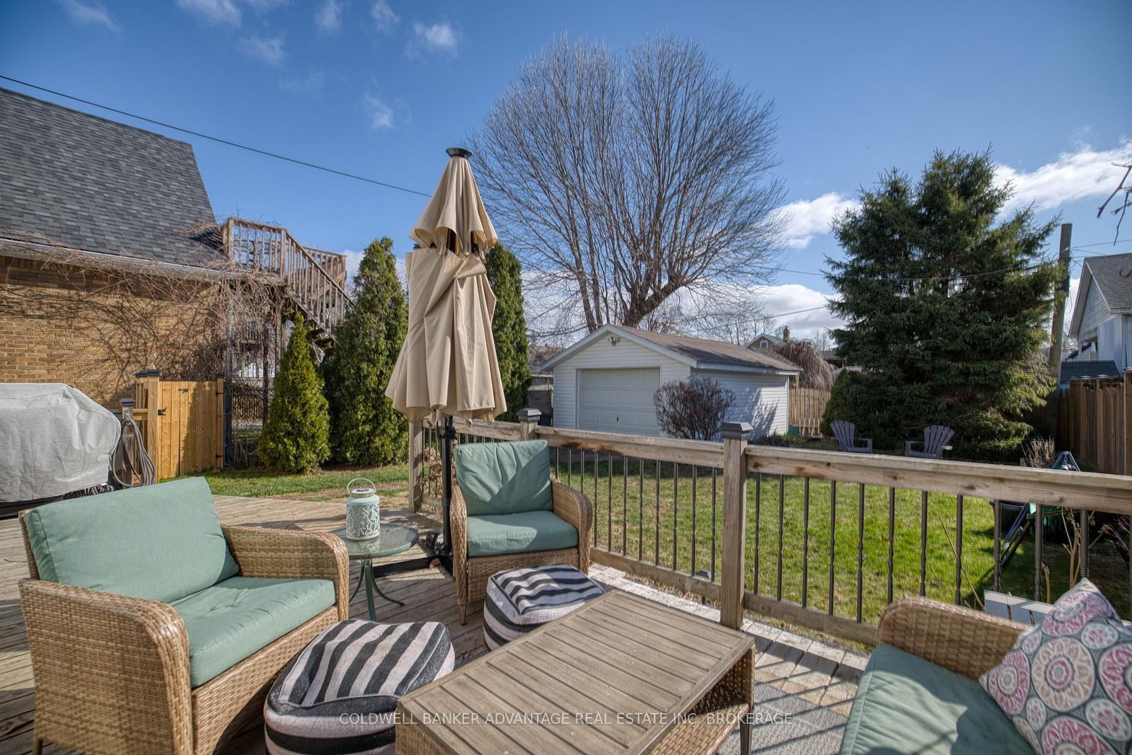 Detached House for sale at 6 BRUCE Street, St. Catharines, Ontario, L2R 5S6 - Downtown - MLS: X12982002