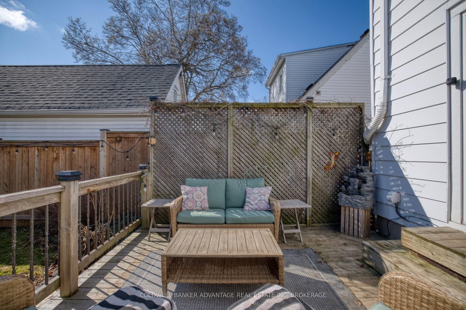 Detached House for sale at 6 BRUCE Street, St. Catharines, Ontario, L2R 5S6 - Downtown - MLS: X12982002