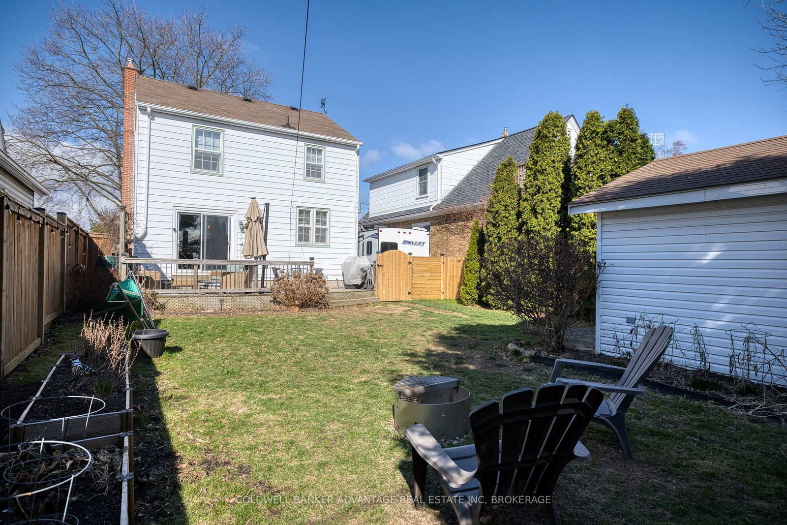 Detached House for sale at 6 BRUCE Street, St. Catharines, Ontario, L2R 5S6 - Downtown - MLS: X12982002