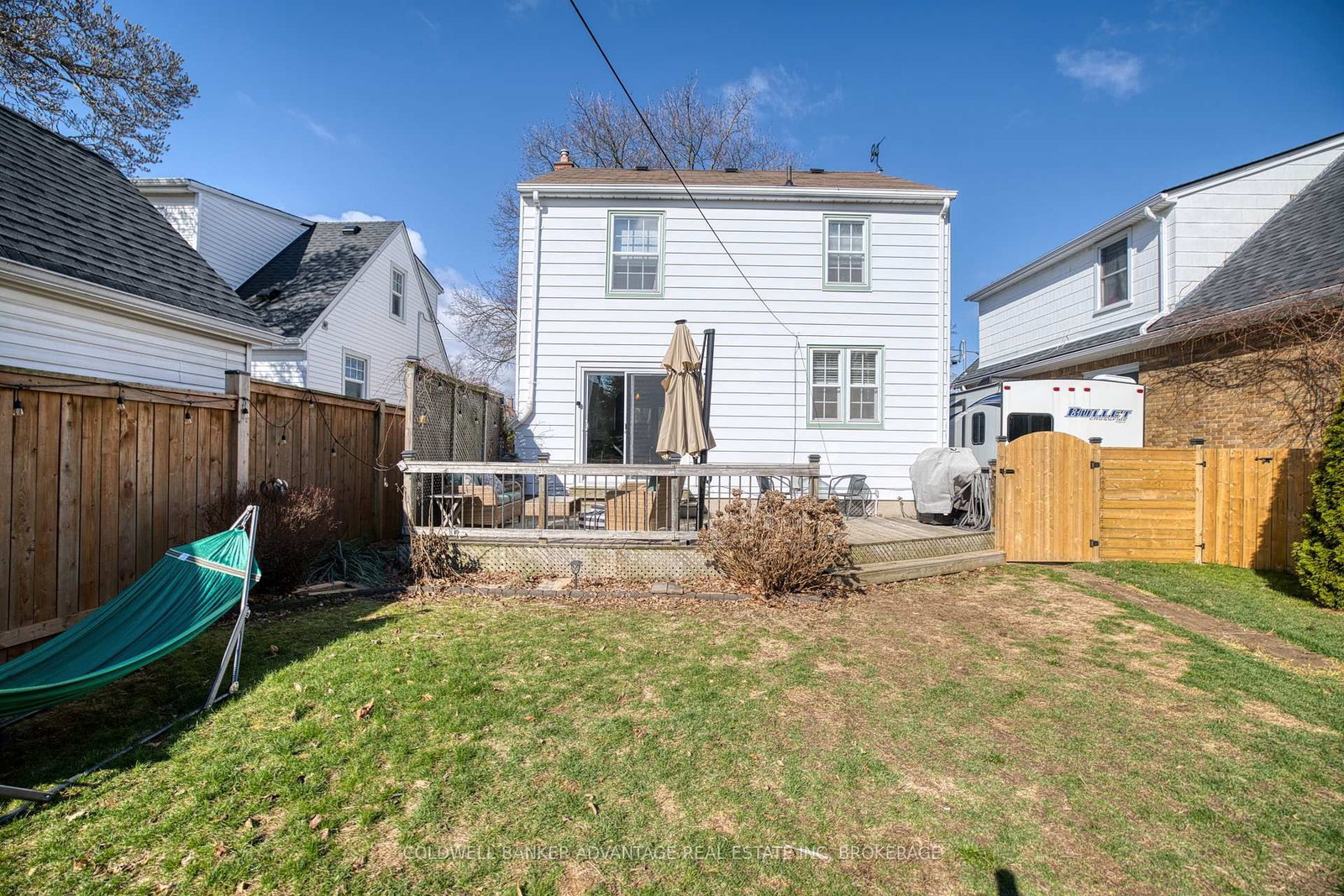 Detached House for sale at 6 BRUCE Street, St. Catharines, Ontario, L2R 5S6 - Downtown - MLS: X12982002