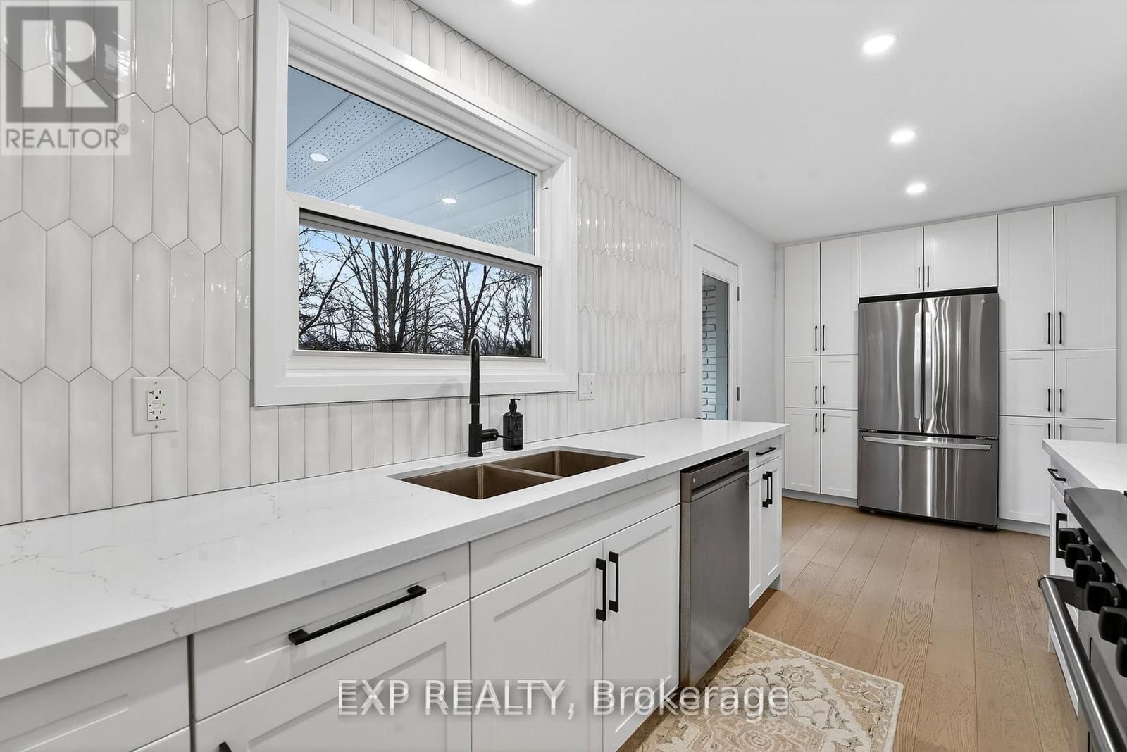 Detached House for sale at 34 Pancake Lane, Pelham, Ontario, L3E 0J5 - Fonthill - MLS: X12982024