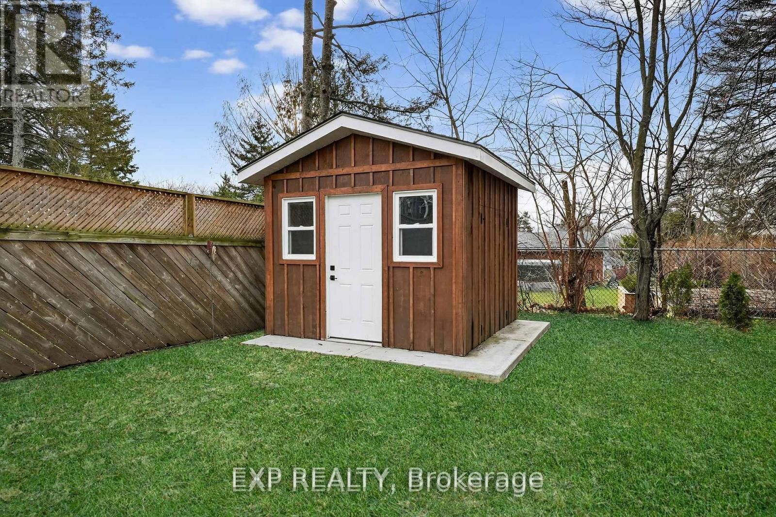 Detached House for sale at 34 Pancake Lane, Pelham, Ontario, L3E 0J5 - Fonthill - MLS: X12982024