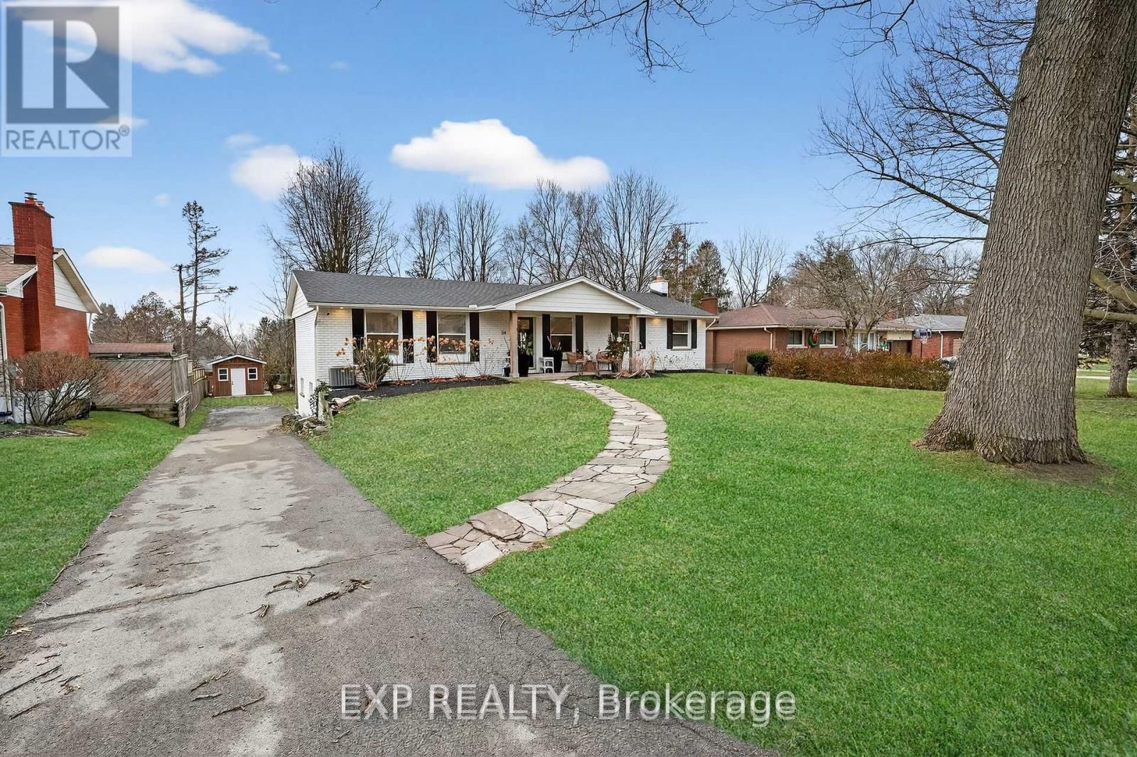 Detached House for sale at 34 Pancake Lane, Pelham, Ontario, L3E 0J5 - Fonthill - MLS: X12982024