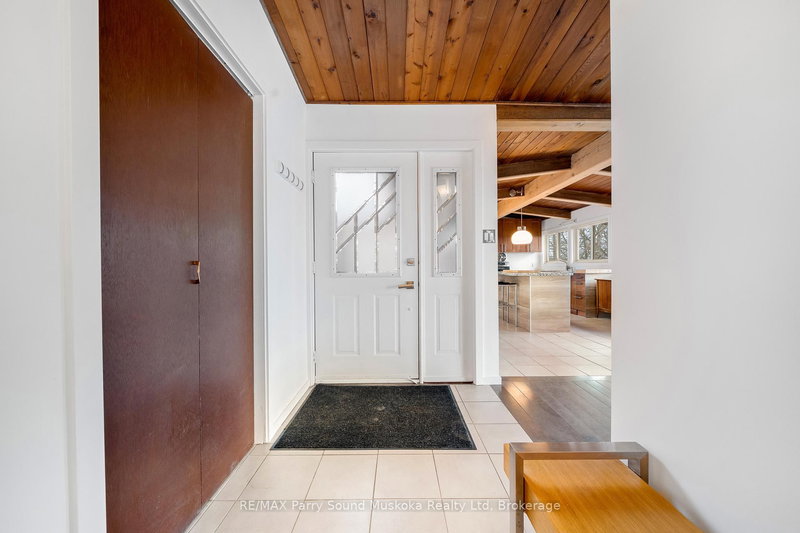 8 Sunset Ave, Parry Sound, P2A 1A5 | Image 3