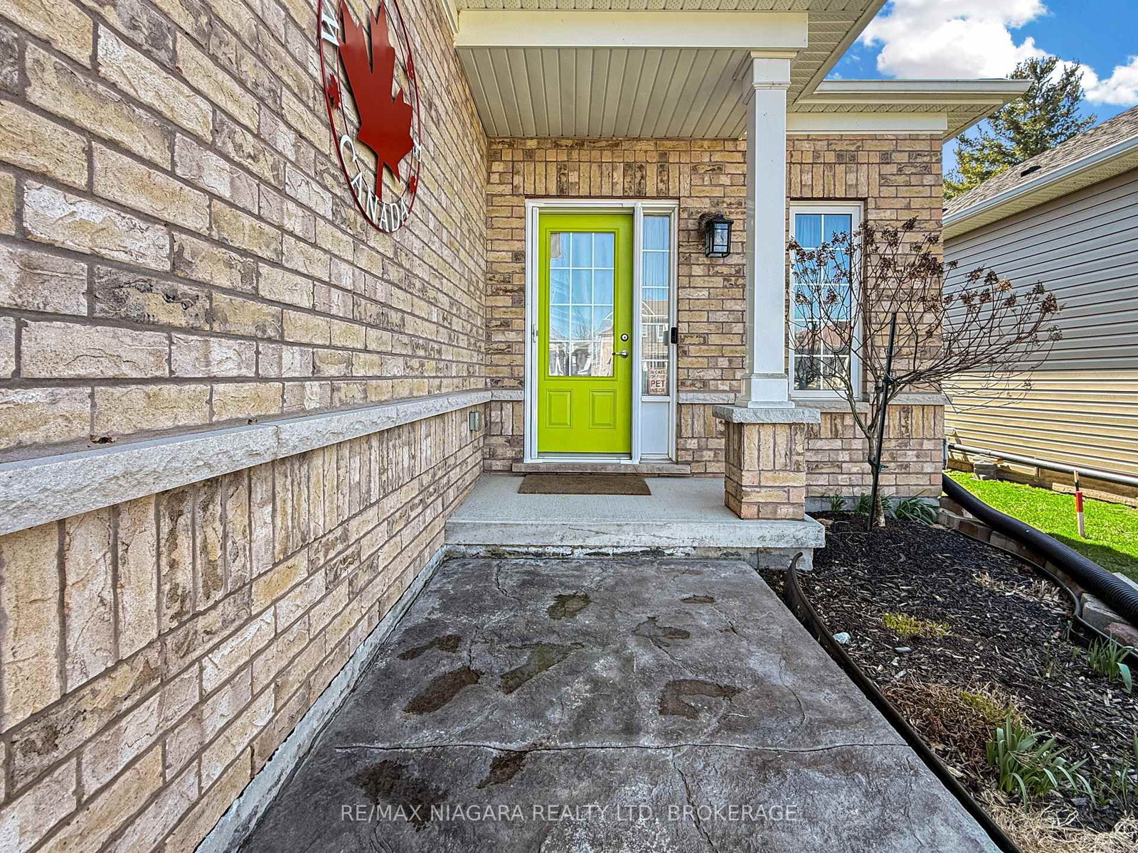 Listing Image 3
