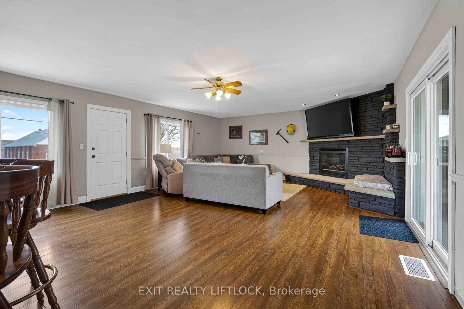 1833 Keene Road • Otonabee-South Monaghan, ON photo 7