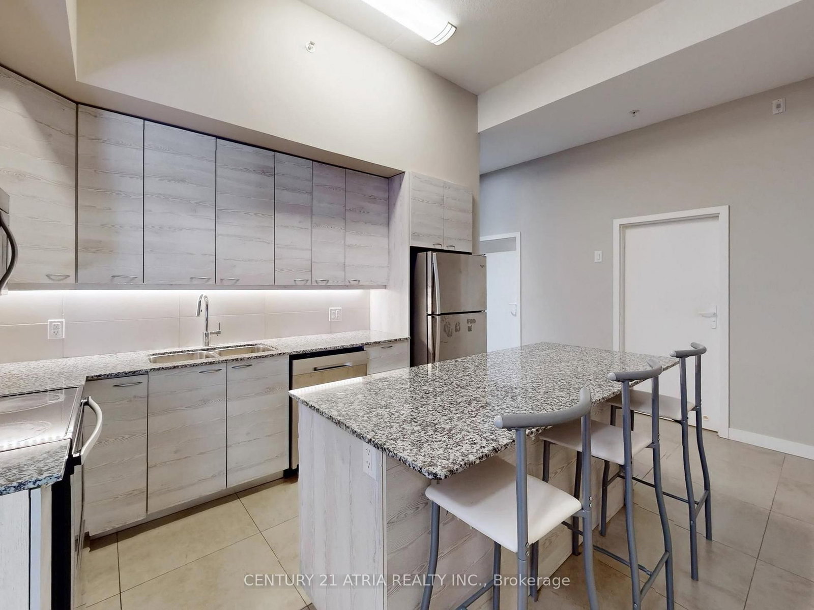 280 Lester Street, Unit 308 - Photo 9