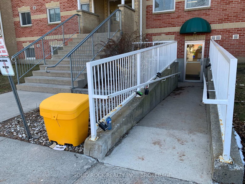 213 - 310 Kingsdale Ave, Kingston, K7M 8S1 | Image 3