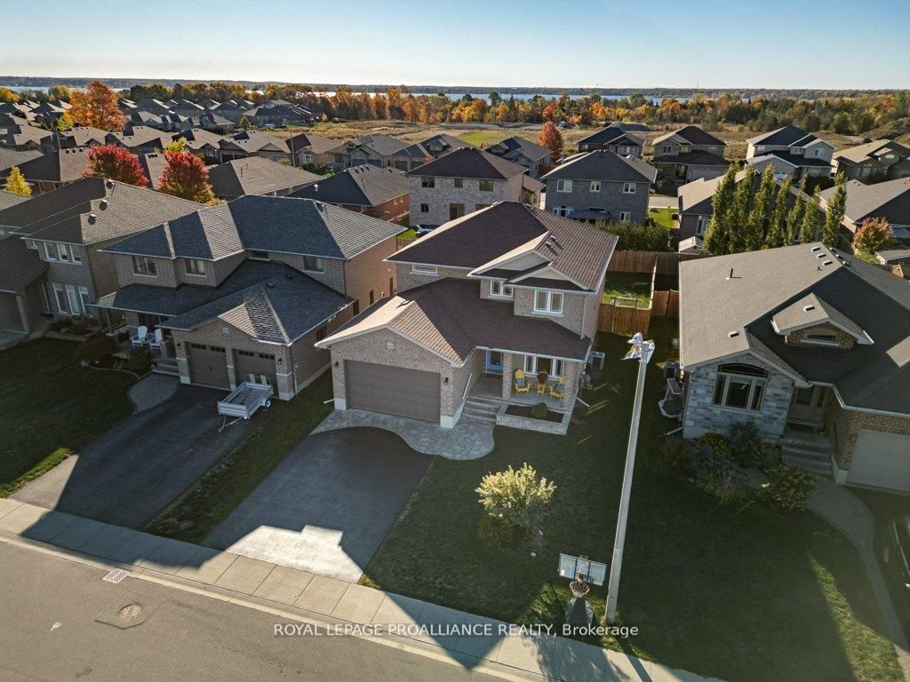 60 Crews Crescent - Photo 3