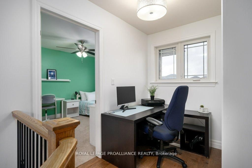 60 Crews Crescent - Photo 35