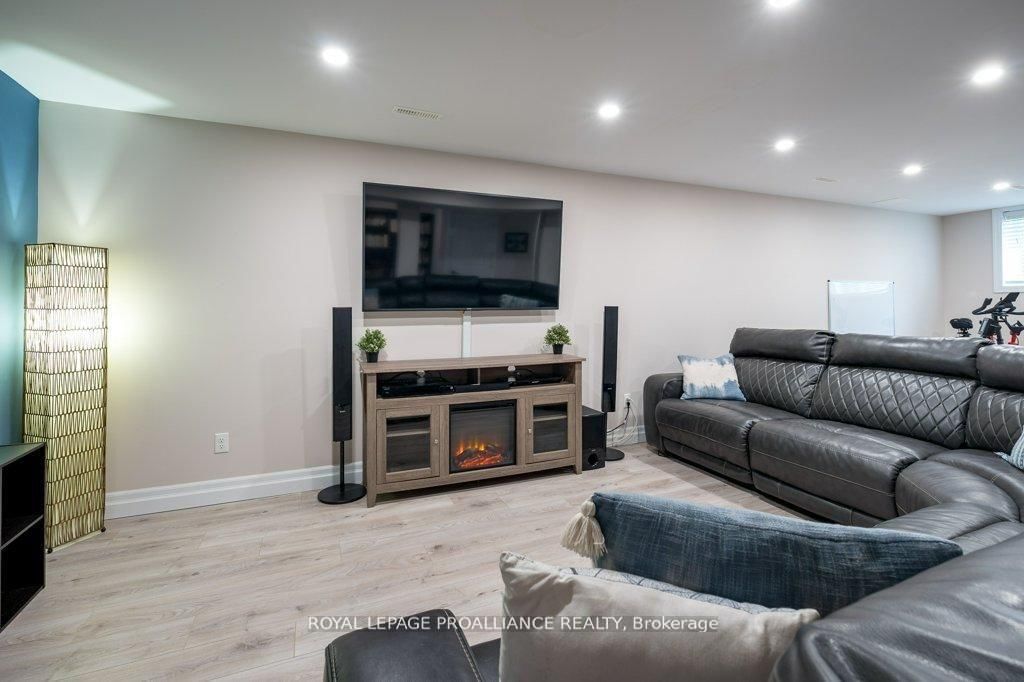 60 Crews Crescent - Photo 40