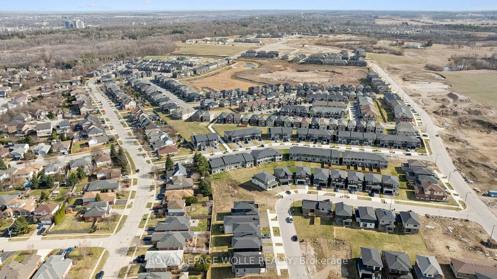 40 Moon Crescent - Photo 36