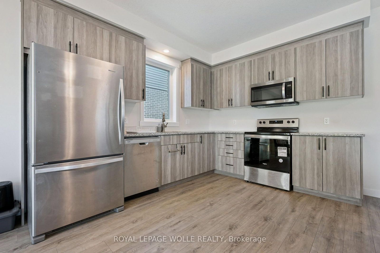 40 Moon Crescent - Photo 9