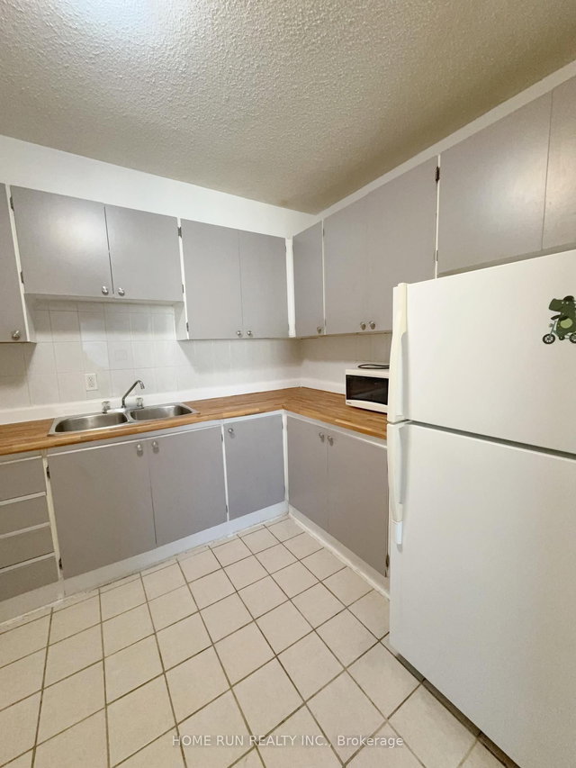 1401 - 1380 Prince Of Wales Drive