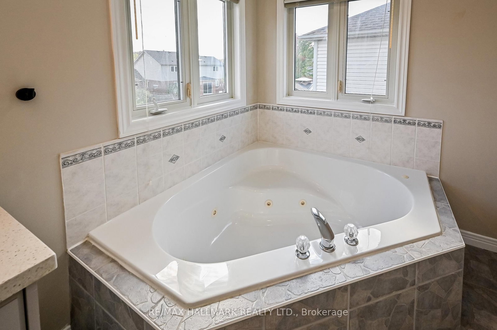 103 Winifred Street - Photo 32