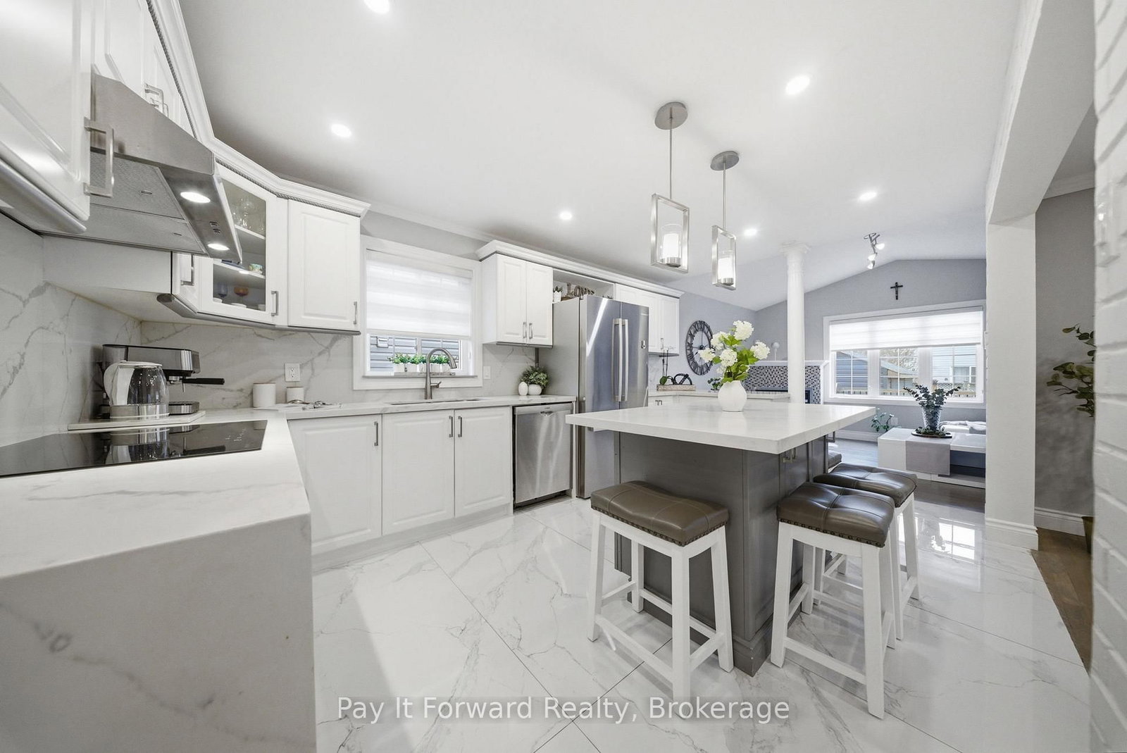 Detached House for sale at 76 Shadyglen Drive, Hamilton, Ontario, L8J 3W8 - Stoney Creek Mountain - MLS: X12982520