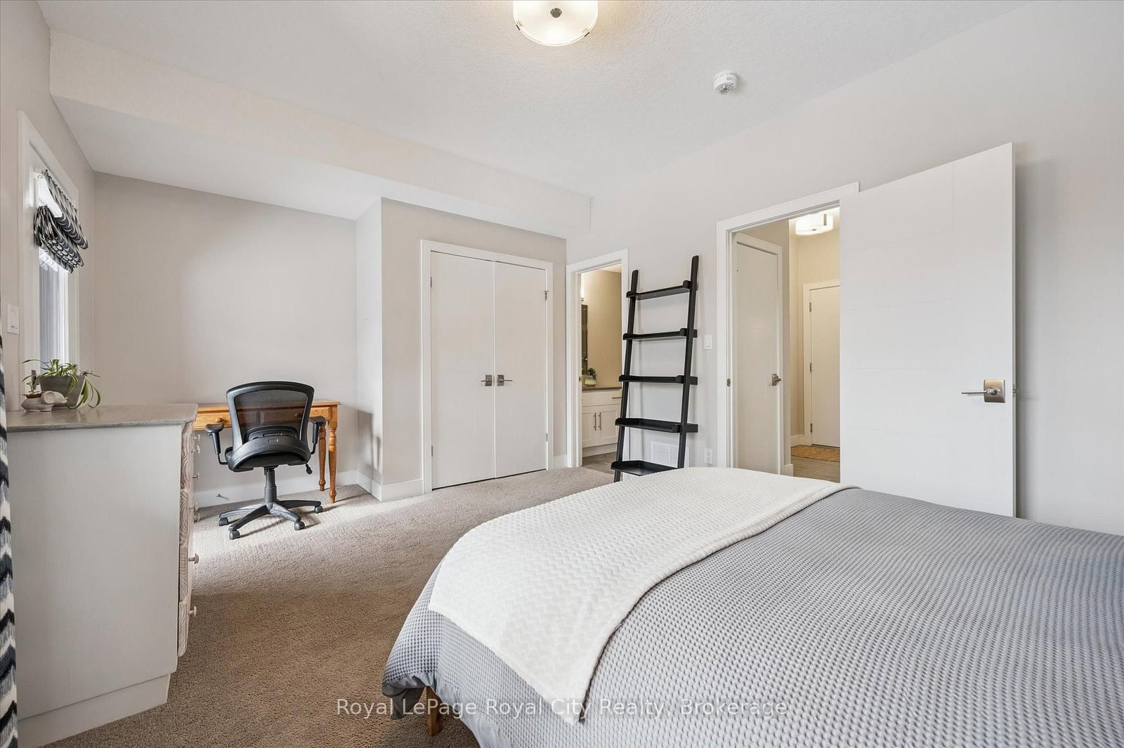 60 Arkell Road, Unit 25 - Photo 37