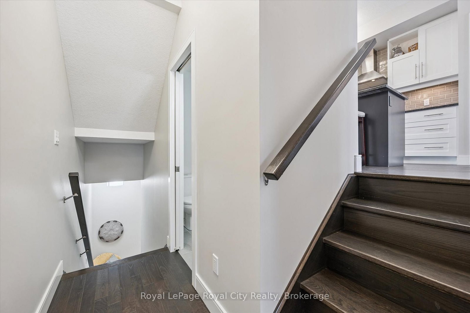 60 Arkell Road, Unit 25 - Photo 5