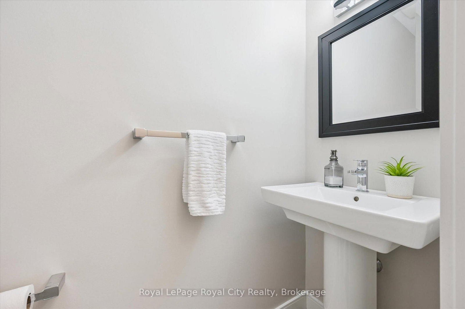 60 Arkell Road, Unit 25 - Photo 6