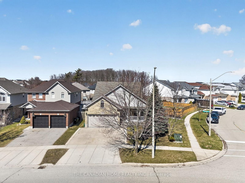 339 Kerwood Dr, Cambridge, N3C 4M2 | Image 3
